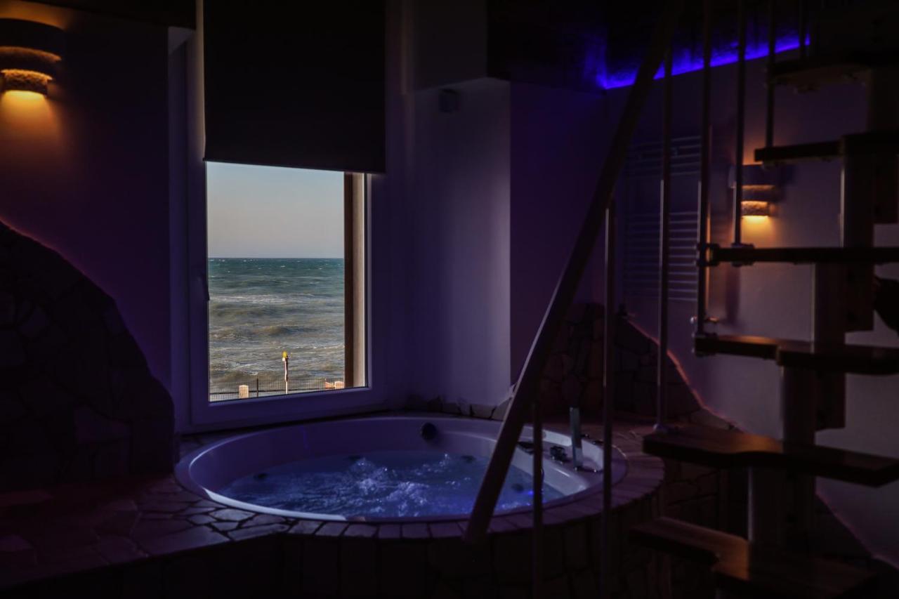 Ventidue Venti Hotel Bari Eksteriør billede
